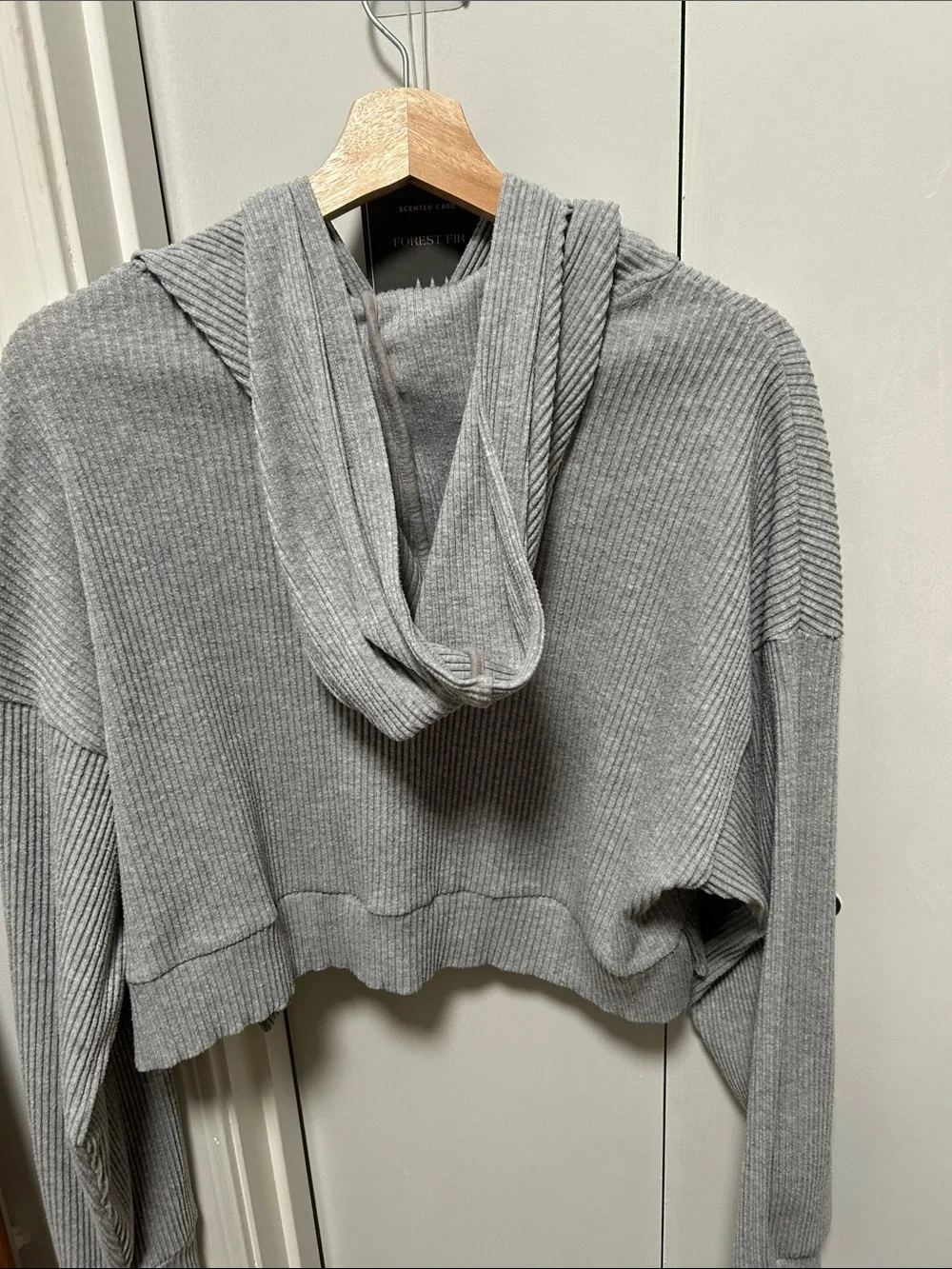 ALO Yoga Gray Ribbed Cropped Hoodie Sweater